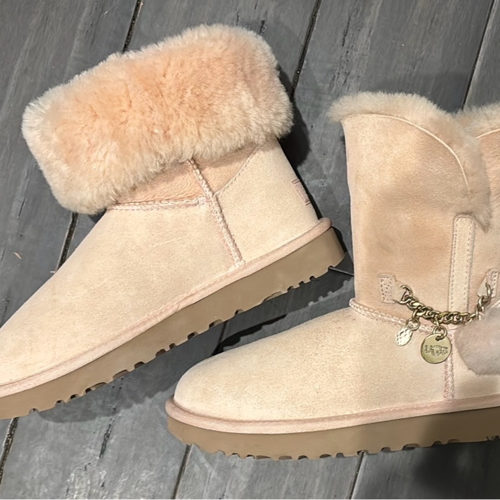 RARE UGG Classic Charm Boots Soft Pink Size US 6